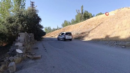 Van'da vatandaş parselinden geçen yolu kapattı! İki mahallenin bağlantısı kesildi