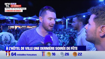 "On est nostalgique, on a vécu quelque chose d'incroyable": à l'Hôtel de Ville, les supporters vivent une dernière soirée de fête