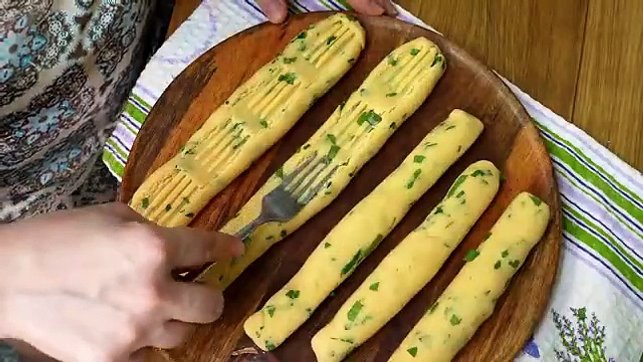 When you have 2 potatoes and 1 egg. Potatoes made like this. Quick and easy recipe