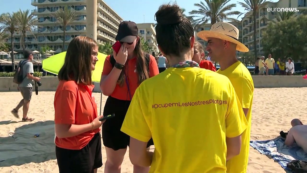 إسبانيا: حركة "احتلوا شواطئنا'" تنظم مظاهرة في مايوركا ضد آثار السياحة الجماعية