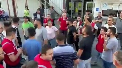 CarrefourSA depoda çalışan işçiler sendikalı olduğu için işten çıkarıldı