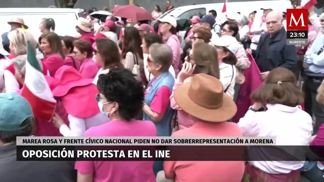 Protesta en el INE contra la sobrerrepresentación de Morena en el Congreso