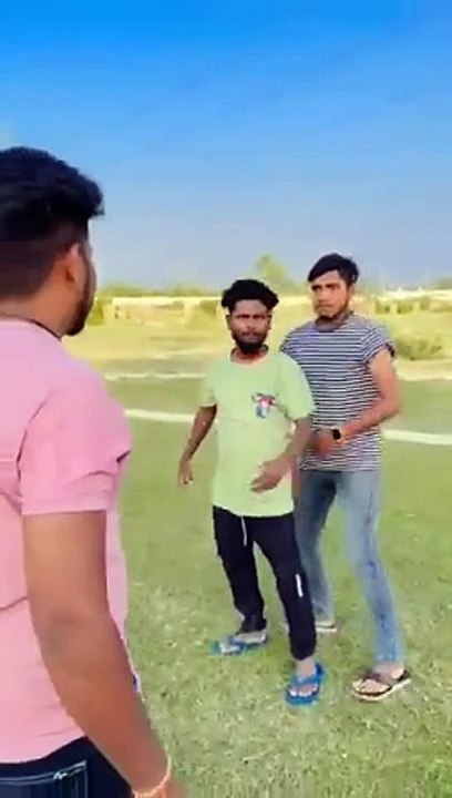 मारने_की_बात_करे#funny_#comedy_#short_#shortfeed_#realfoolsteam_#surajrox_#vikram_#ajeet_#dinesh(360p)