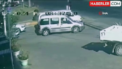 Turgutlu'da tır ile hafif ticari araç çarpıştı: Baba ve kızı yaralandı