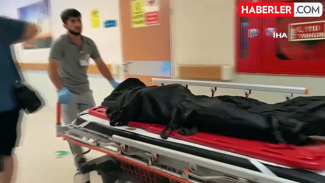 Tamir ettiği traktörün altında kalan adam hayatını kaybetti