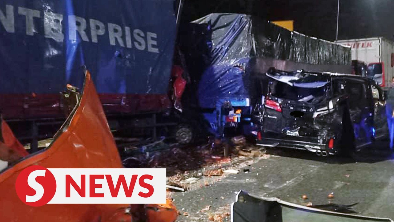 Lorry driver killed in five-vehicle collision on NSE