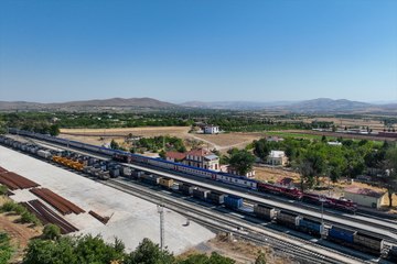 Gençler Turistik Tatvan Treni  ile Anadolu’yu keşfettiler!