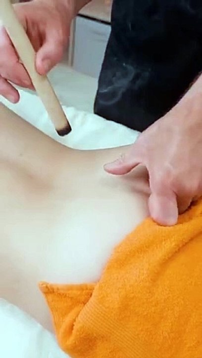 Deep tissue massage and moxibustion therapy for Evelin #deeptissuemassage (2)