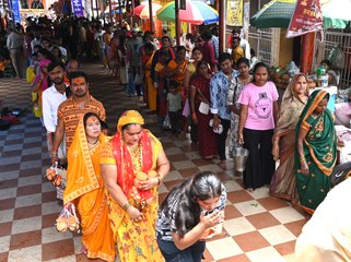 सावन के चौथे सोमवार को जला​भिषेक के लिए भक्तों की बढ़ी भीड़