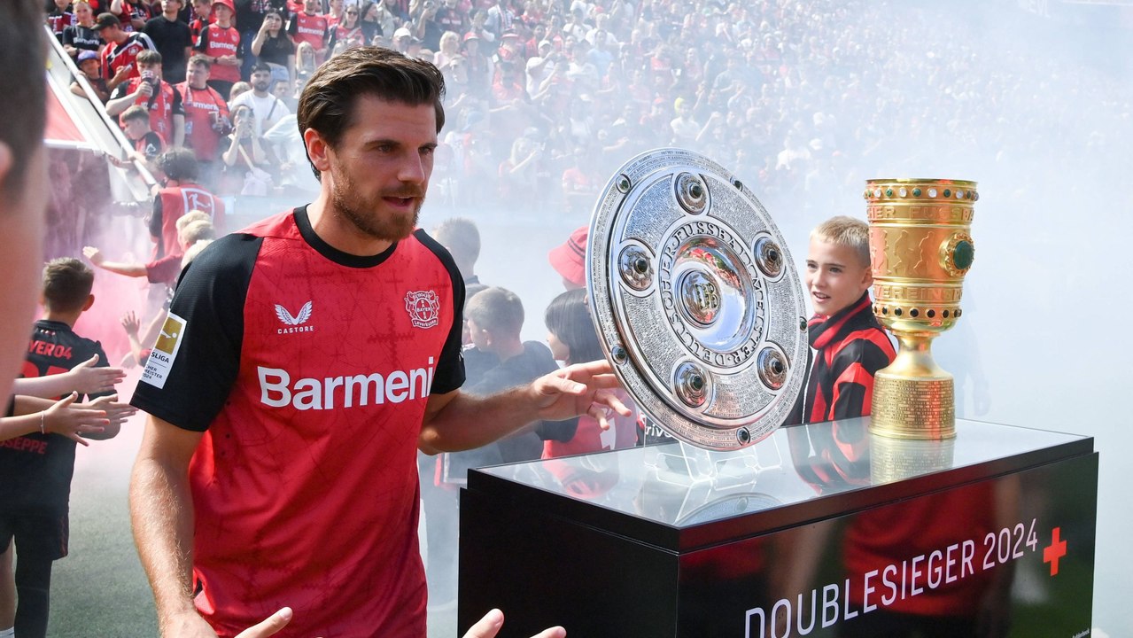 Wieder ungeschlagen? Hofmann scherzt: 'Diesmal ein Unentschieden weniger'