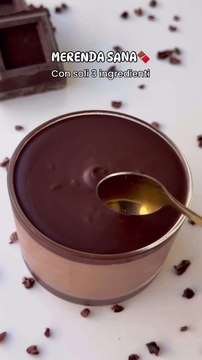 NUTELLA DESSERT Recipe _ Healthy Greek Yogurt Chocolate MousseIngredients-_•_200g Greek yogurt_•_15g un...sowder_•_1 teaspoon honey_•_Dark chocolate, melted (as needed)Instructions-_1._In a bowl, combine 200g of Greek yogurt