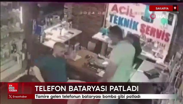 Sakarya'da tamire gelen telefonun bataryası bomba gibi patladı