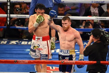 Julio César Chávez Jr. ya ha limado asperezas con Canelo: "Que bueno que nos apoyemos entre colegas"