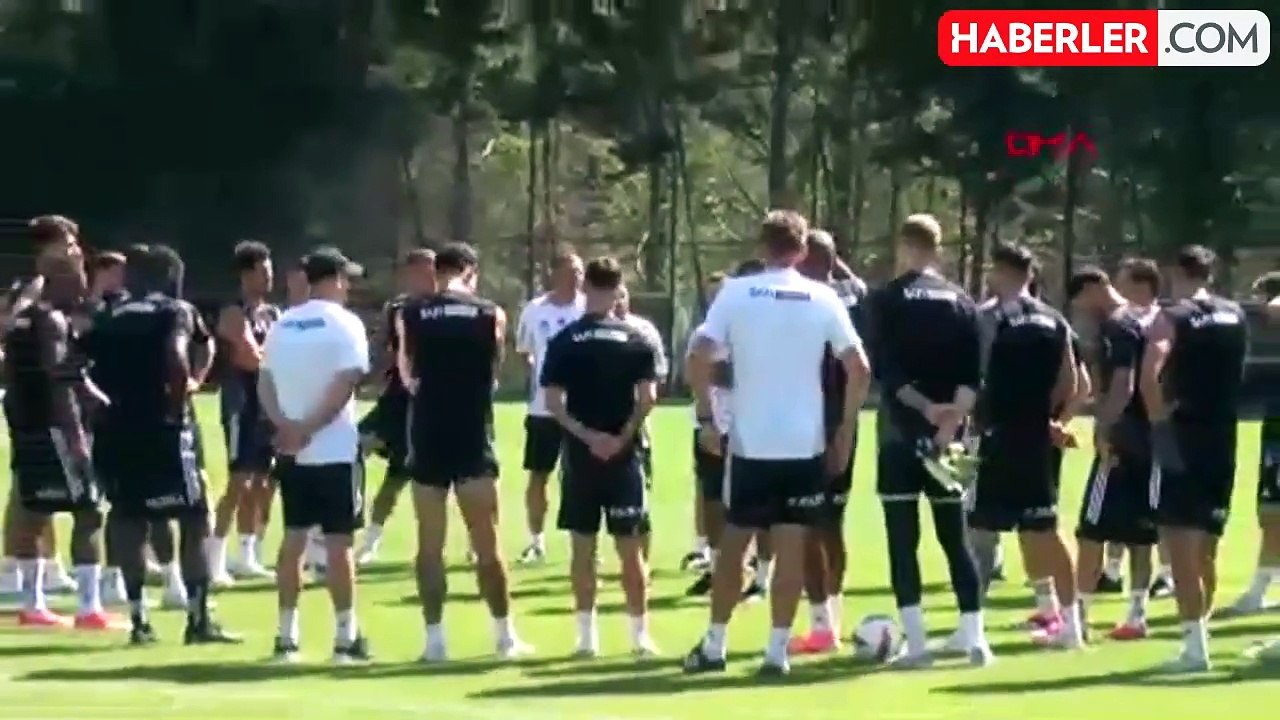 Van Bronchorst biletini kesti! Beşiktaş'ın servet ödediği yıldız geldiği gibi gidiyor