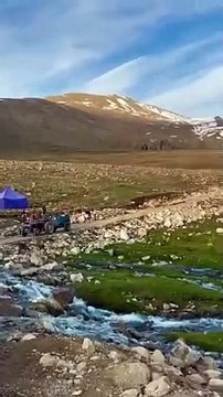 9E6AEACE-59A0-40C2-8086-C534F89DDD99