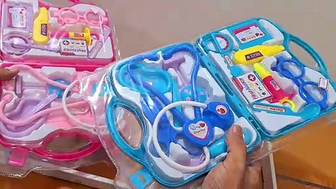 Unboxing and Review of Aditi Toys Doctor Play Set with Foldable Suitcase, Doctor Set Toy Game Kit