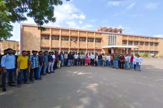 Jodhpur News: जोधपुर में रेजिडेंट डॉक्टर्स की हड़ताल, नहीं करेंगे ड्यूटी, देखें VIDEO