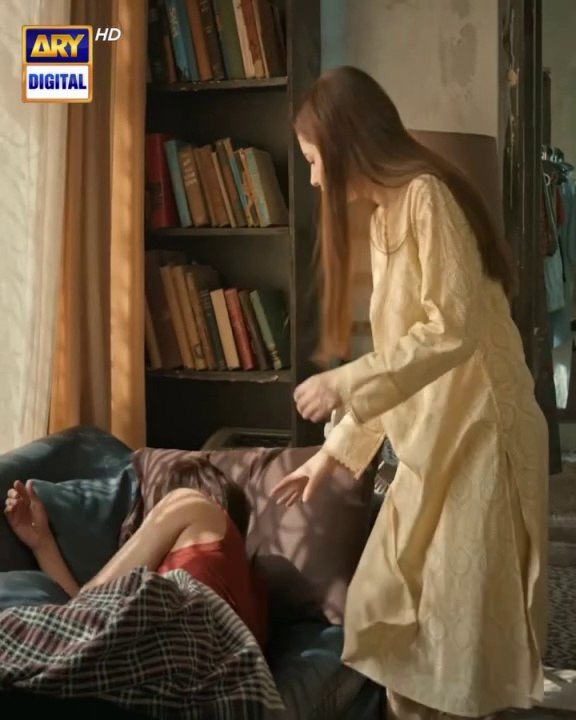 Kabhi ma kabhi Tum