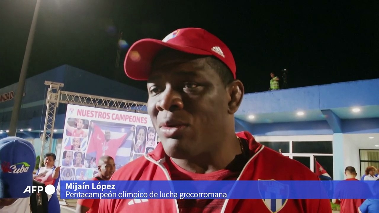 Cubanos celebran a su pentacampeón olímpico Mijaín López a ritmo de salsa