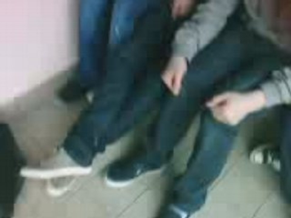 VID000
