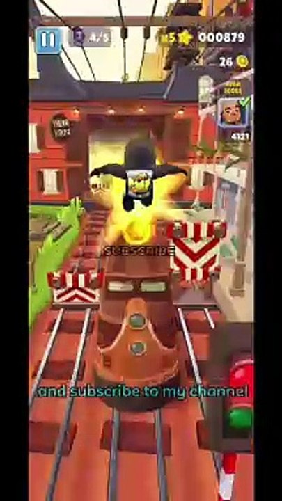 I play subway surfer game