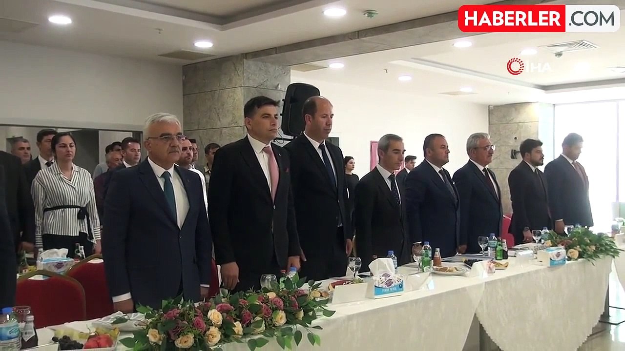 Ahlat'ta 'Van Gölü Havzası Koruma Eylem Planı ve Uygulama Programı' toplantısı yapıldı