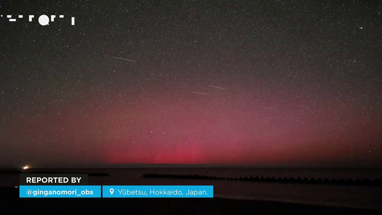 Impressive meteor shower and aurora seen at the...