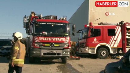 Esenyurt'ta Migros'un lojistik deposunda çıkan yangın söndürüldü