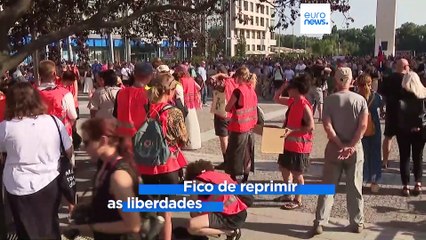 Porque é que o descontentamento passa para as ruas da Eslováquia, face às reformas do governo?