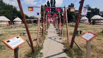 Van'da işletme sahibi Türk bayrağı astı diye DEM'li belediye hizmet vermiyor