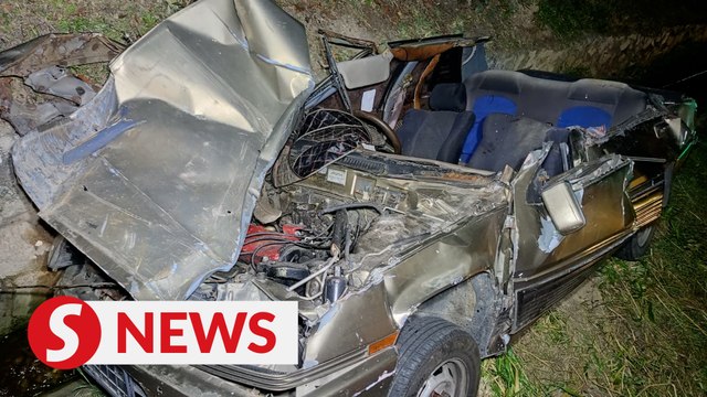 Two killed, four injured in car crash near Port Dickson