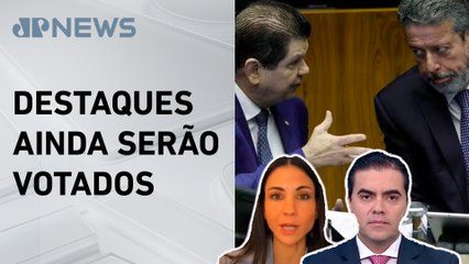 Câmara aprova texto-base do 2º projeto da reforma tributária; Amanda Klein e Vilela analisam