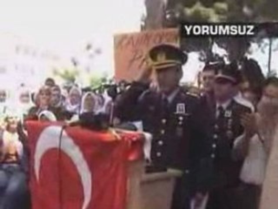 Asil Türk Komutanı