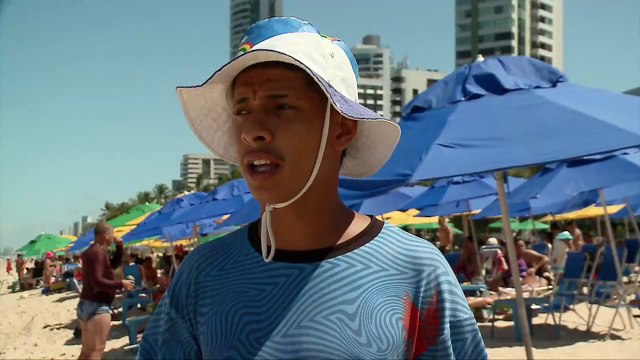 Jovem de 19 anos morre afogado na praia de Boa Viagem