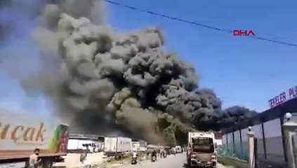 Manisa'da çıkan yangına müdahale sürüyor