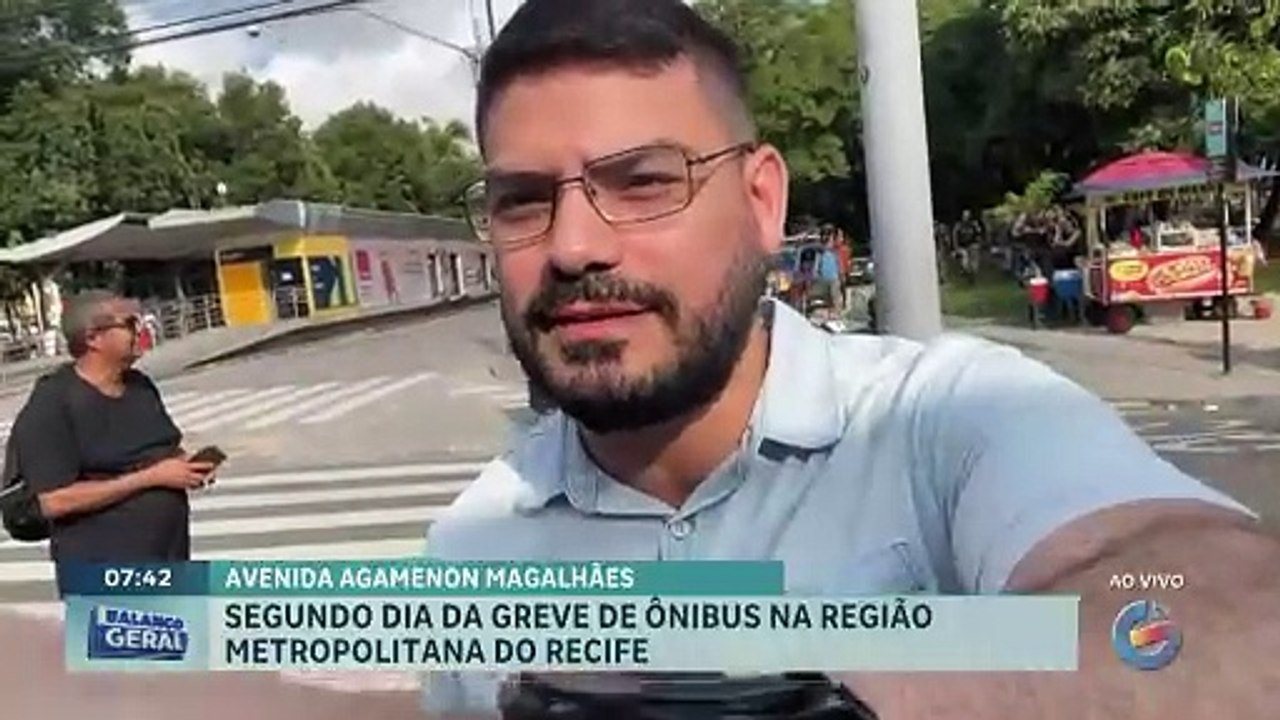 Greve de ônibus no Grande Recife entra no segundo dia e tem protesto de motoristas