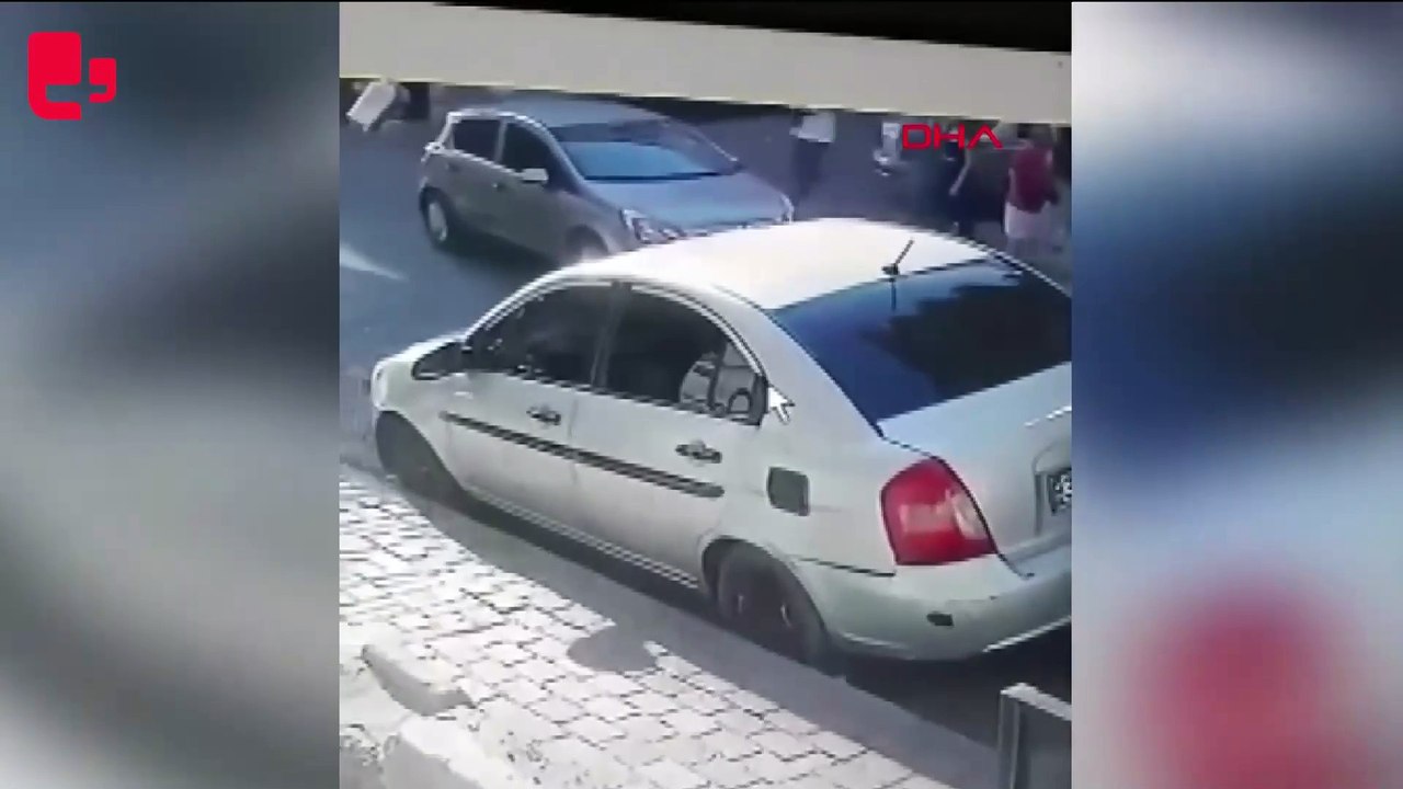 Trafikte tartıştığı motosikletliyi ezmeye çalıştı