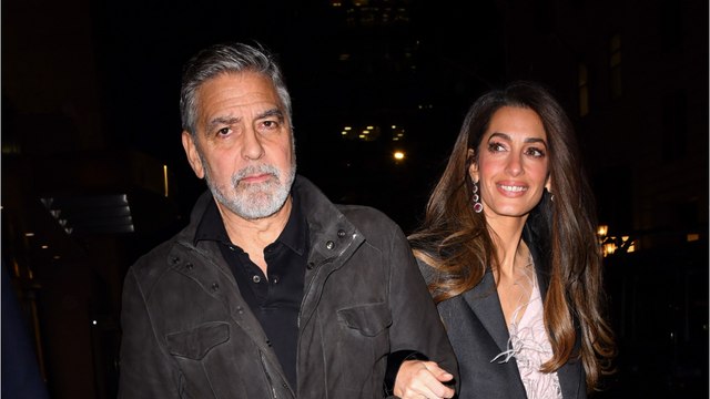 GALA VIDEO - George Clooney, pourquoi il veut protéger ses deux enfants : “Il y a des vraies menaces…”