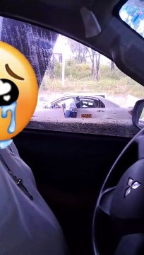 Exponen a hombre robando en pleno tráfico de Tegucigalpa