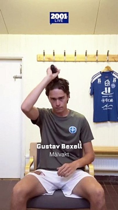 Jugadores de la selección sueca se rapan la cabeza como apoyo al DT que fue diagnosticado de cáncer