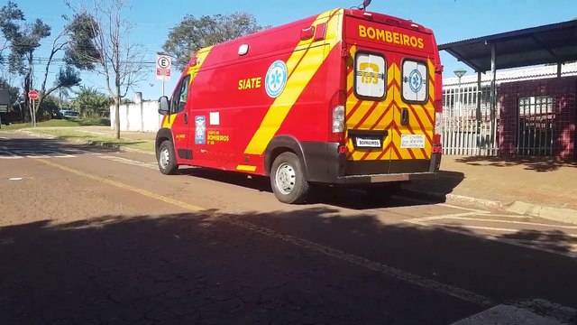 Criança é socorrida pelo Siate após se machucar Escola Municipal Neiva Ewald