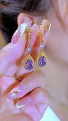 Earrings style 