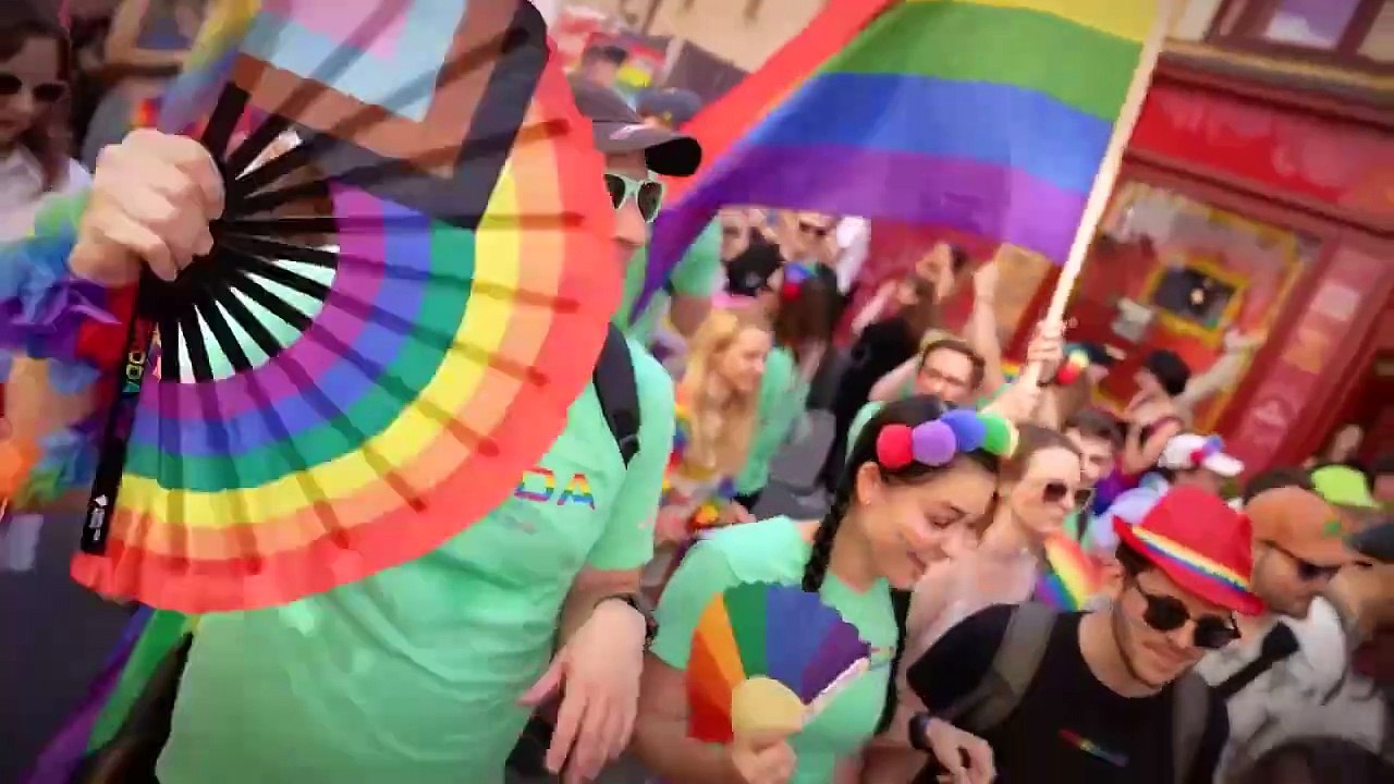 Skoda Auto beim Prague Pride Festival