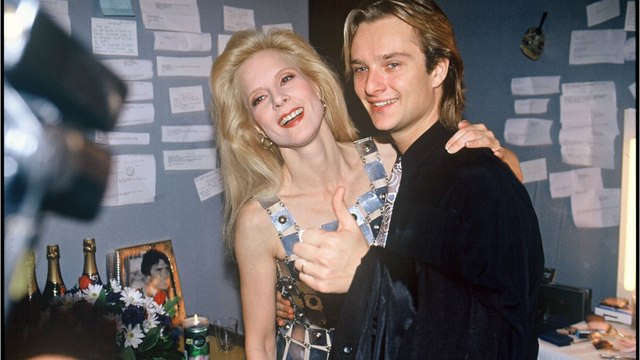 GALA VIDEO - Sylvie Vartan rend un touchant hommage à son fils David Hallyday : “Le plus beau cadeau d’anniversaire de ma vie”