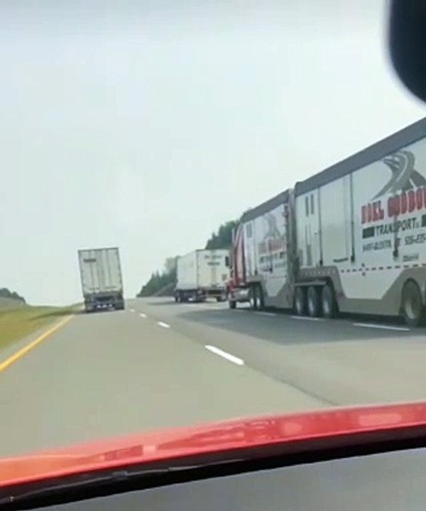 camion-deangereuse-route-2-AD