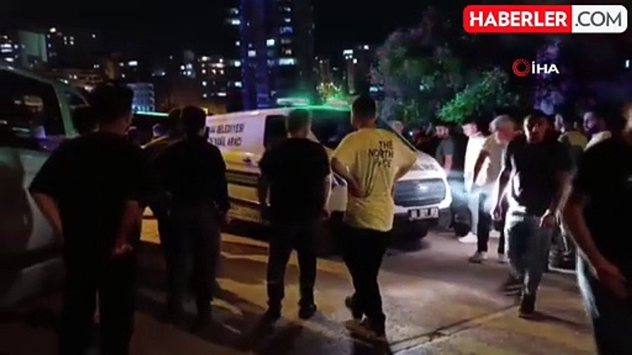 Boşanma aşamasındaki eşini öldürüp intihar etti