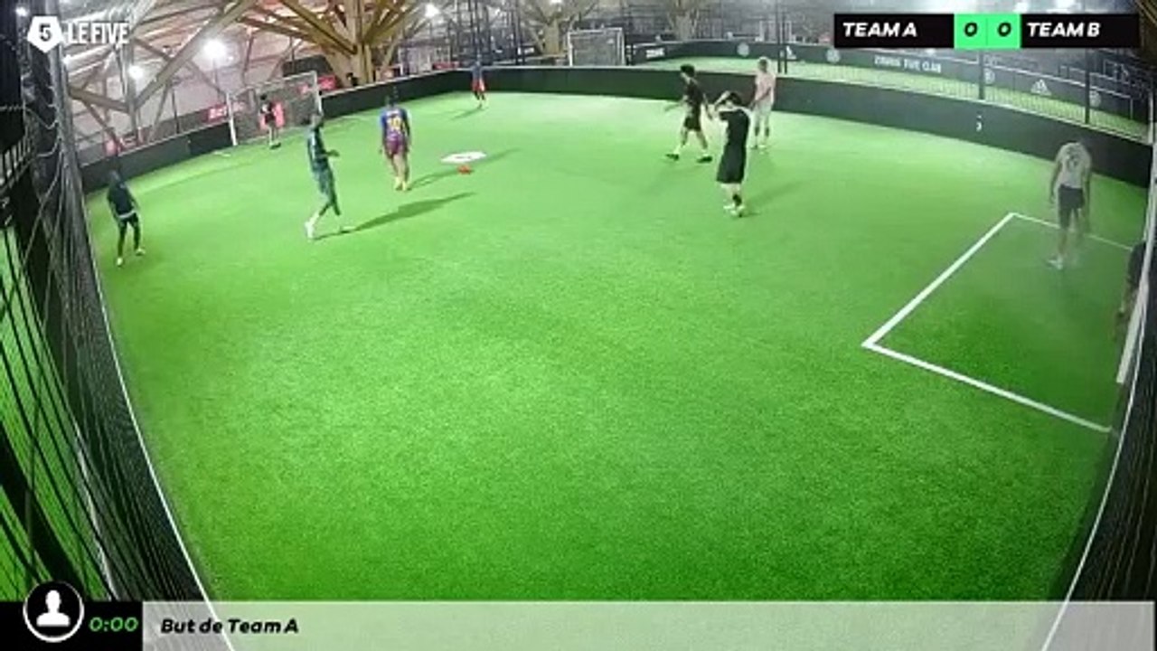 Poteau pro P18 14/08 à 21:45 - Football Terrain 3 (LeFive P18)