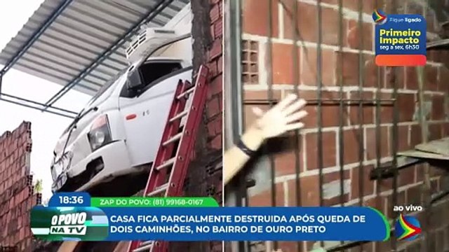 Caminhões caem em cima de casas no bairro de Ouro Preto, em Olinda