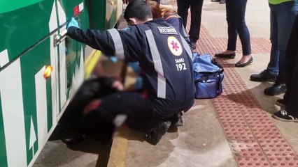 Tragédia evitada: Samu resgata idoso preso sob elevador de ônibus em Cascavel