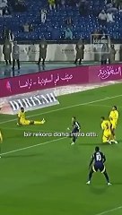 Ronaldo rekor kırdı, Jesus alay konusu oldu